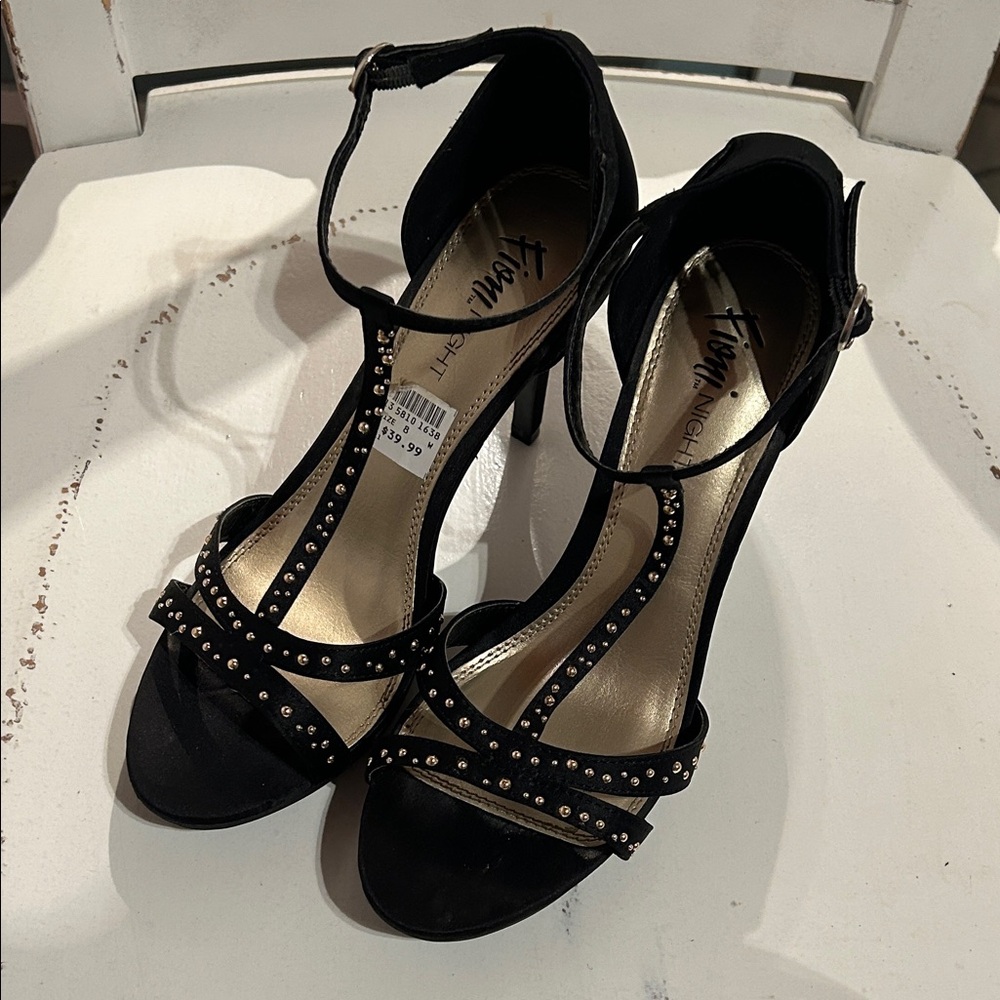 Elegant Black and Gold Heels